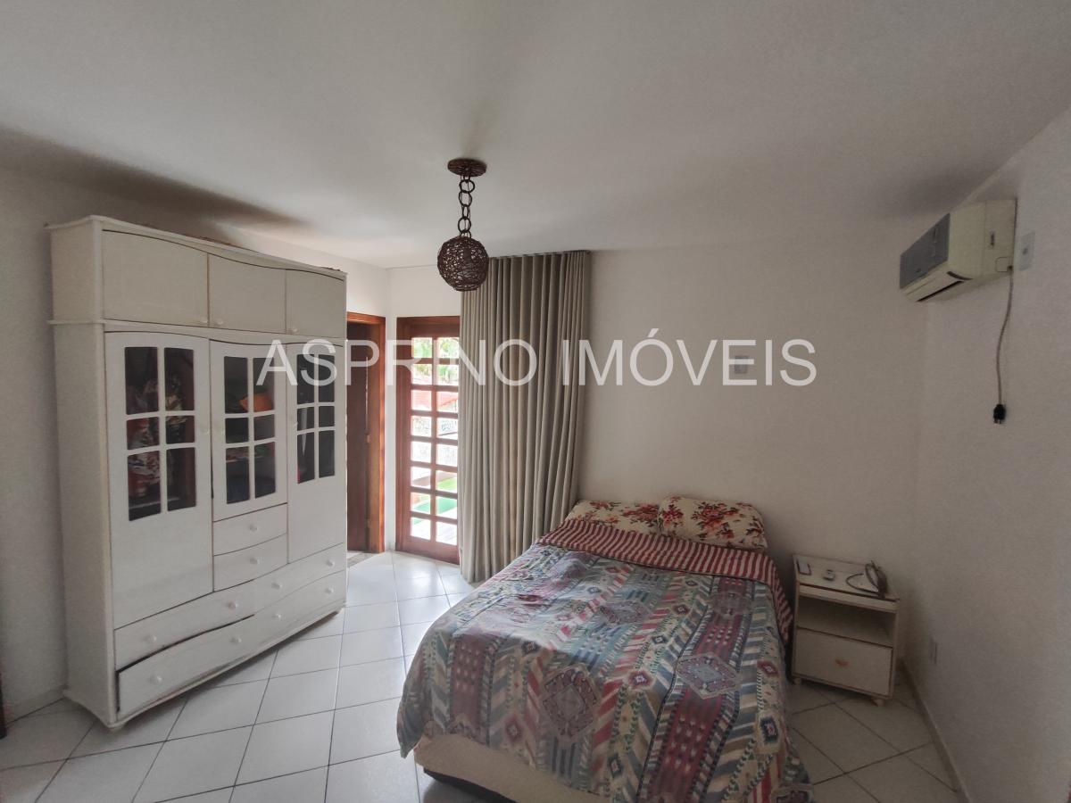 Casa à venda com 4 quartos, 400m² - Foto 2