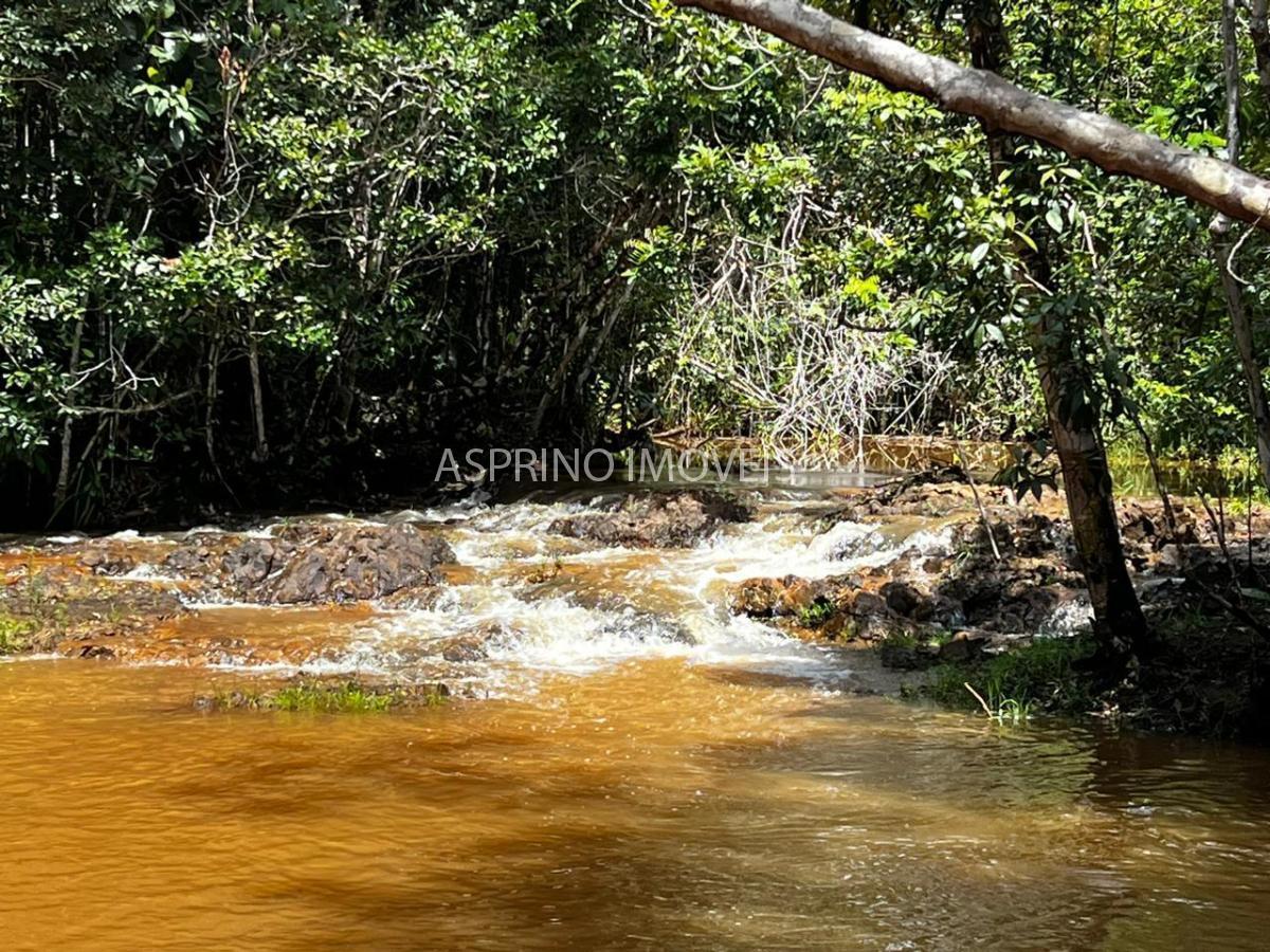Sítio à venda com 2 quartos, 68000m² - Foto 4