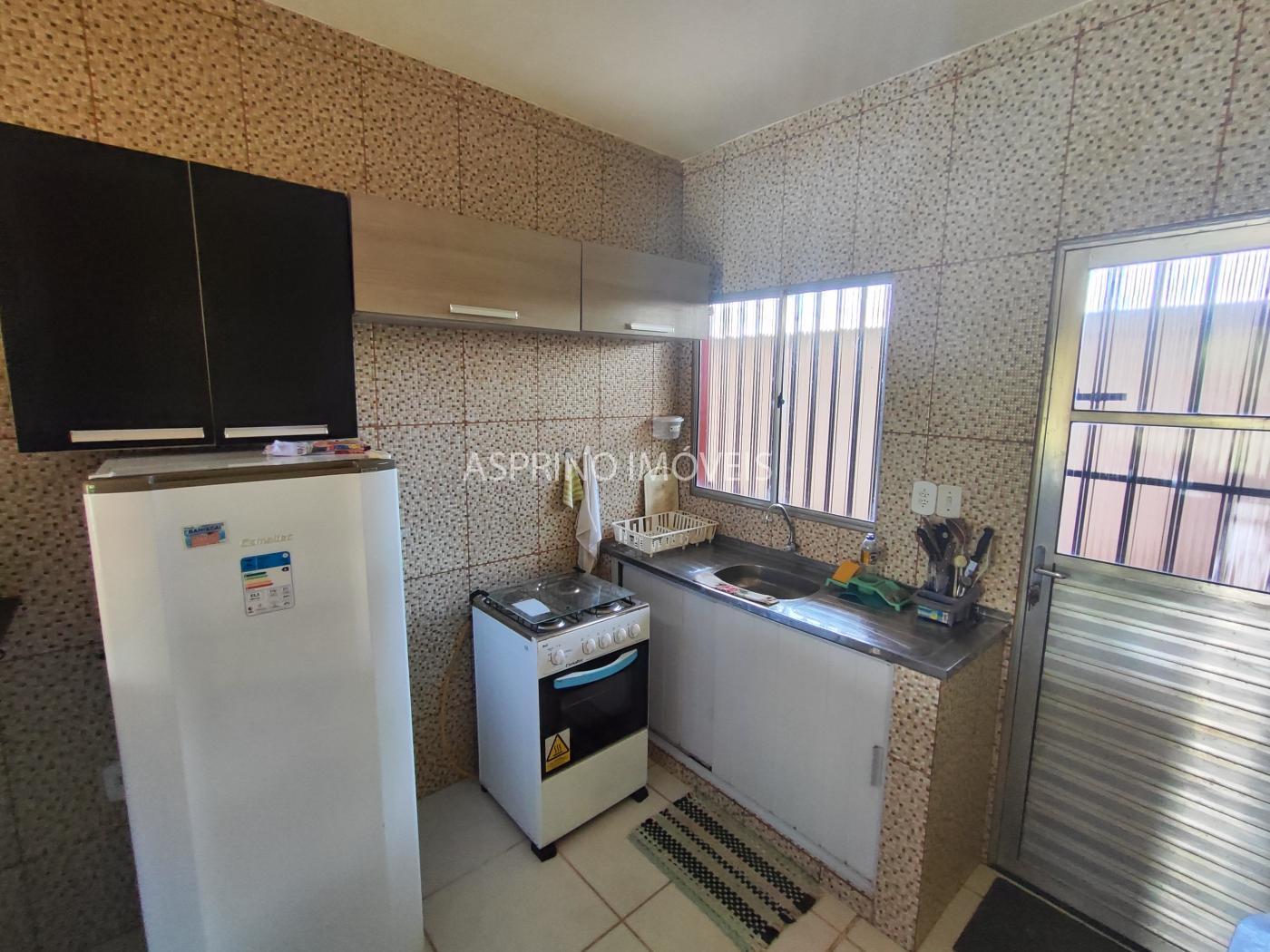 Casa à venda com 8 quartos, 250m² - Foto 25