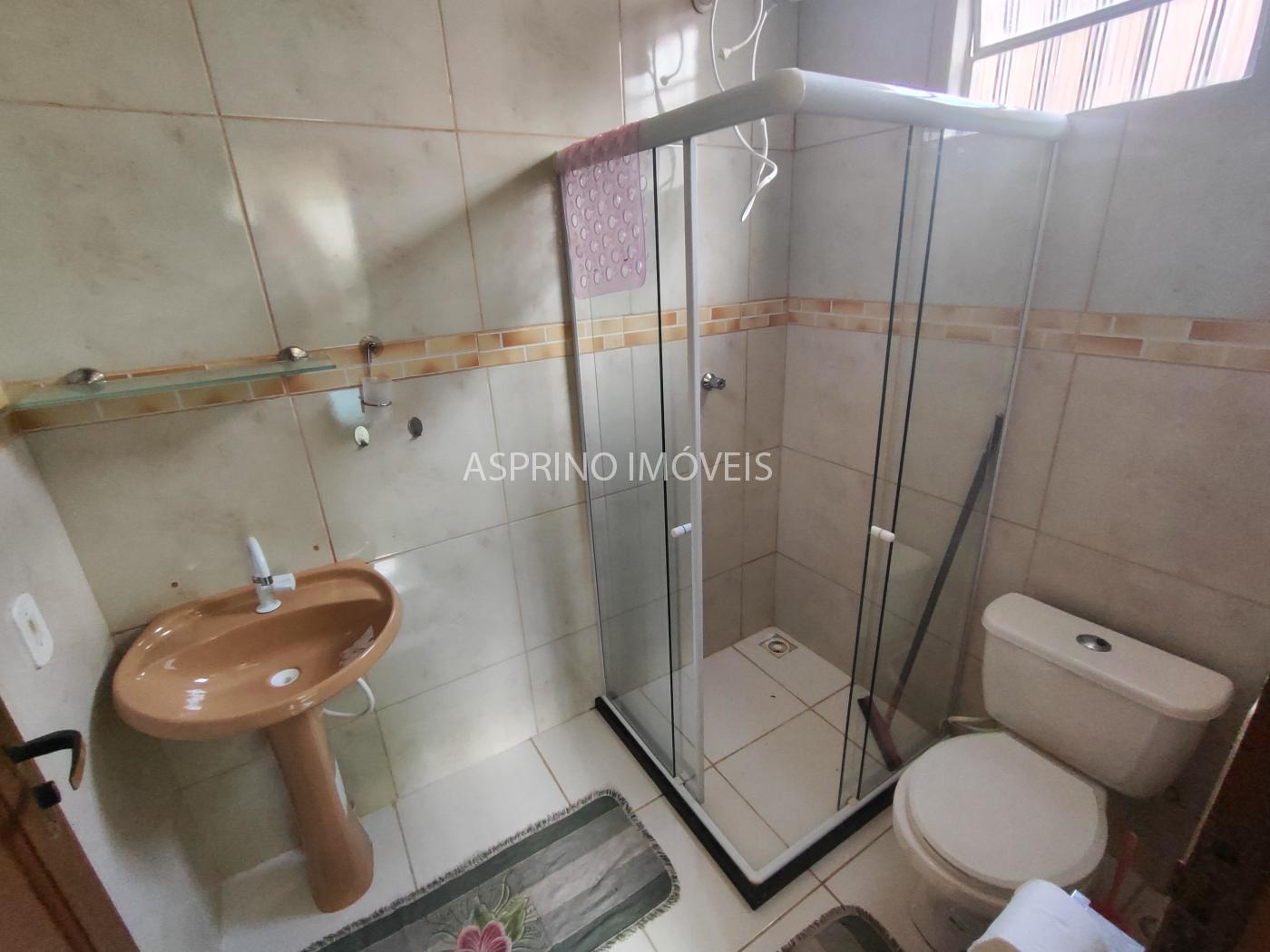 Casa à venda com 8 quartos, 250m² - Foto 30