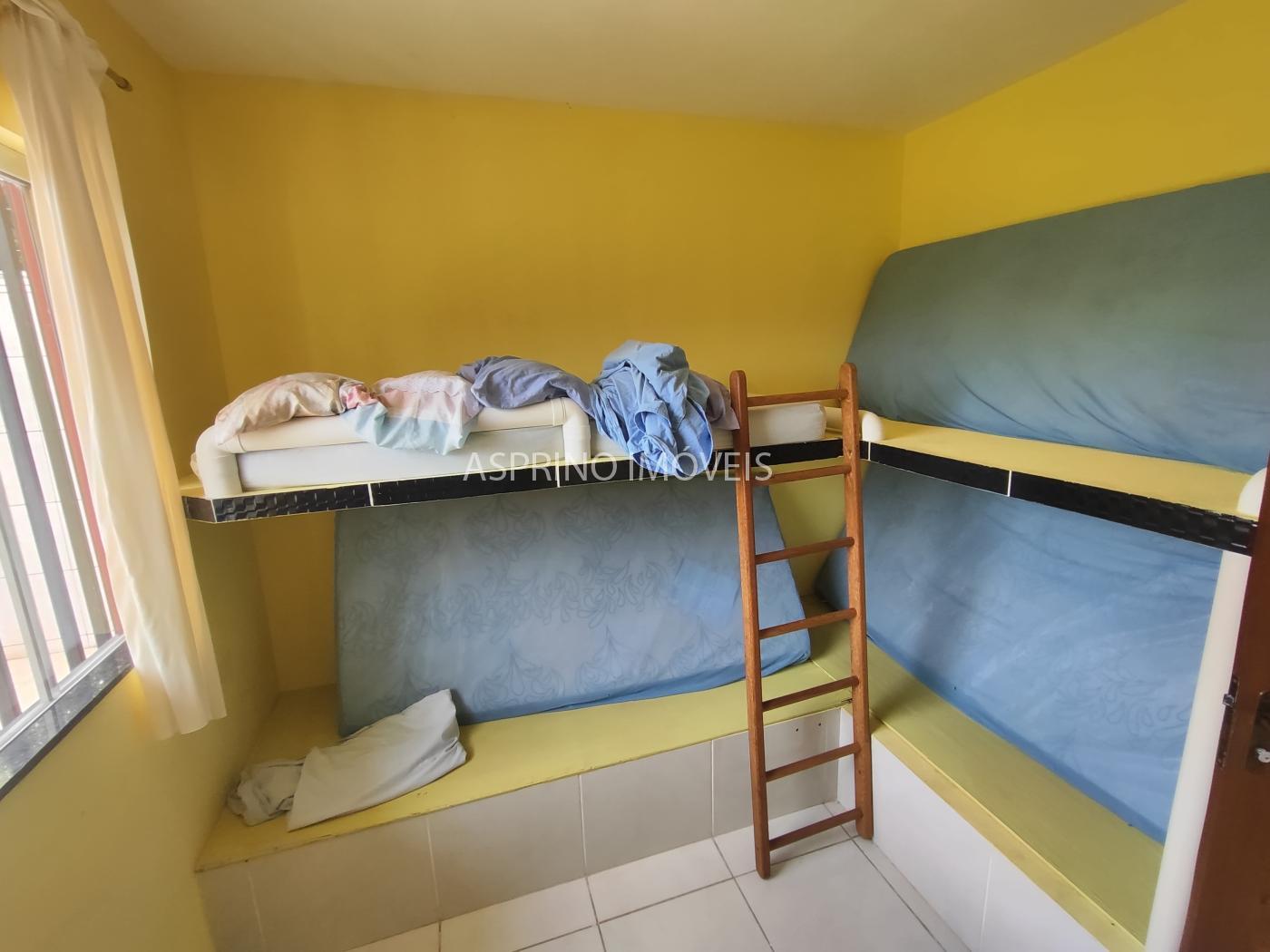 Casa à venda com 8 quartos, 250m² - Foto 26