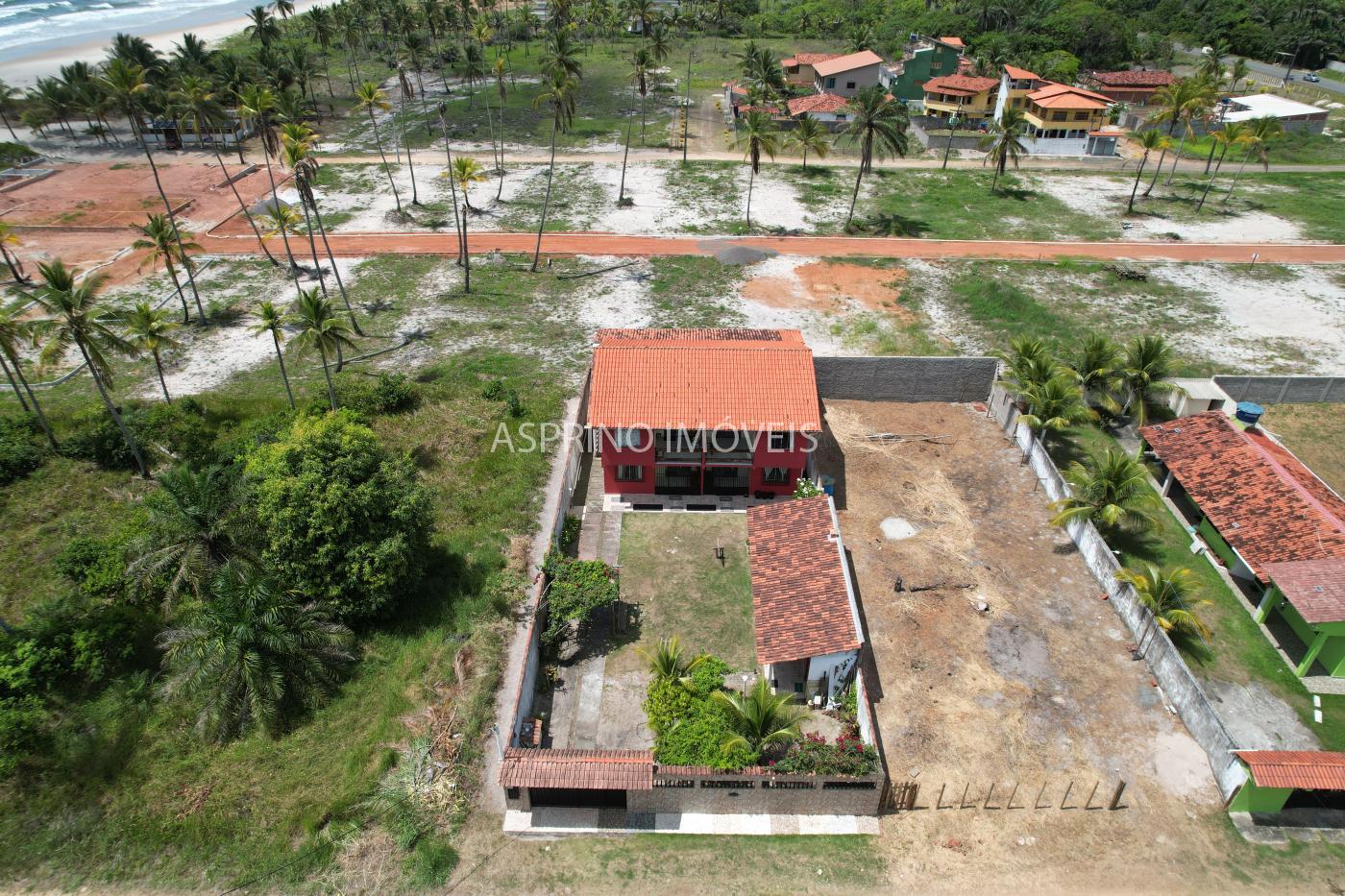 Casa à venda com 8 quartos, 250m² - Foto 4