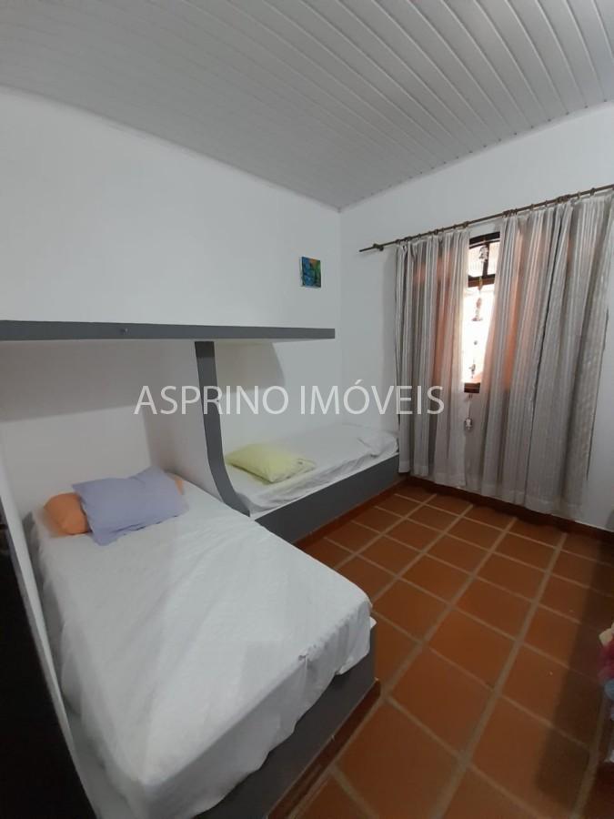 Casa à venda com 6 quartos, 900m² - Foto 16