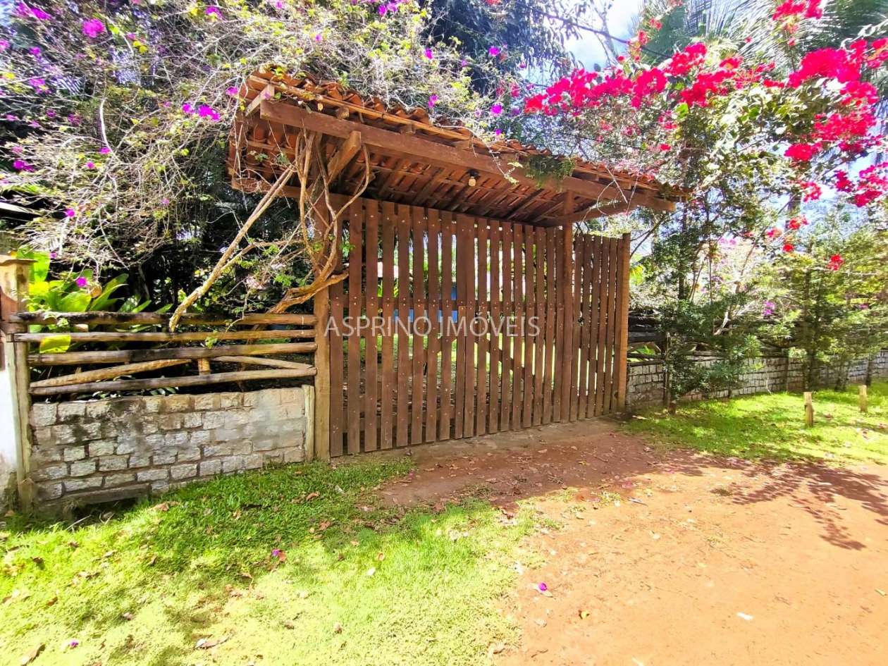Casa à venda com 3 quartos, 760m² - Foto 2